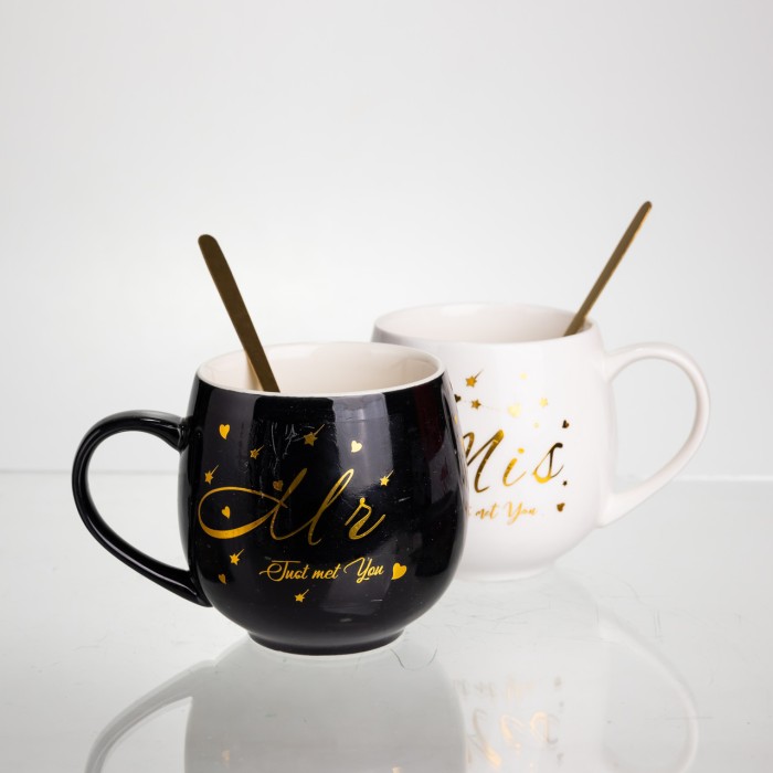 Набір парних порцелянових чашок Mr&Mis 2 (шт) по 350 (мл) чашки на подарунок з ложкою Чорний з білим FM-29 (72199)