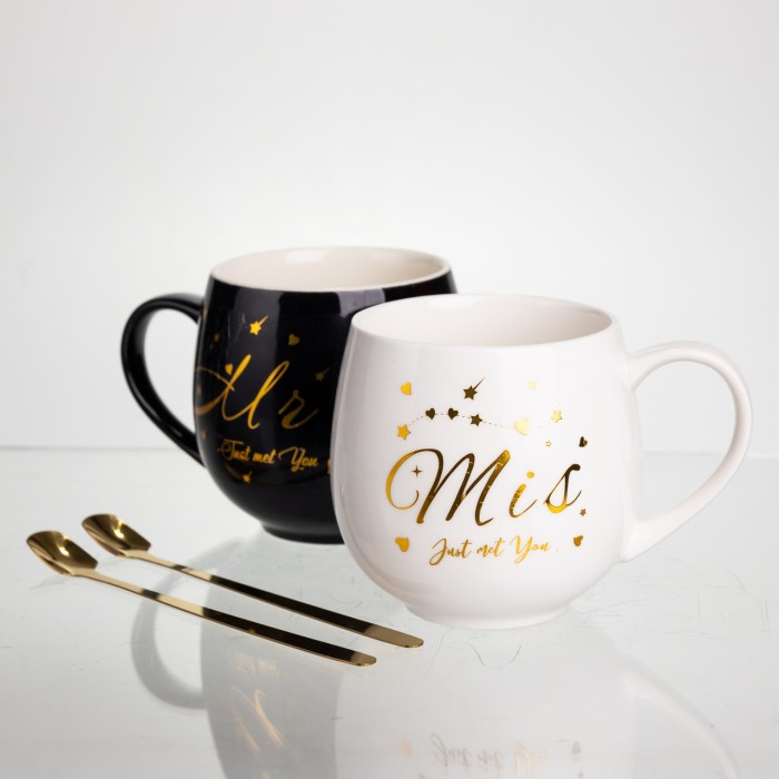 Набір парних порцелянових чашок Mr&Mis 2 (шт) по 350 (мл) чашки на подарунок з ложкою Чорний з білим FM-29 (72199)