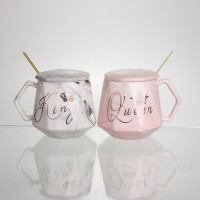 Набір парних порцелянових чашок Queen&King 2 (шт) по 400 (мл) чашки на подарунок із кришкою і ложкою Рожевий з блакитним FM-31 (54116)