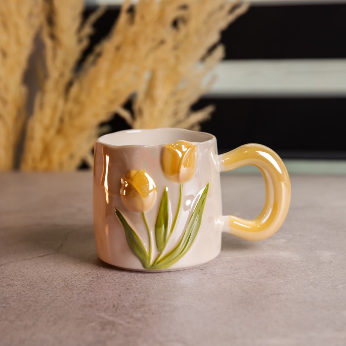 Новорічна порцелянова чашка для чаю та кави "Ніжний Тюльпан" з 3D-декором 400 мл, святкова кружка чашка на подарунок Помаранчевий FM-40B (61297)