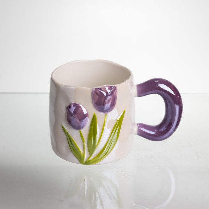 Новорічна порцелянова чашка для чаю та кави "Ніжний Тюльпан" з 3D-декором 400 мл, святкова кружка чашка на подарунок Фіолетовий FM-40C (41129)