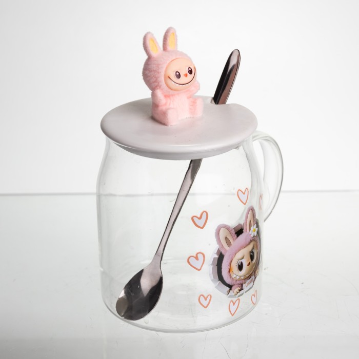 Новорічна велика скляна чашка "Лабубу" з кришкою та ложкою 600 мл, Святкова кружка чашка для дітей на подарунок Рожевий FM-56B (62116)