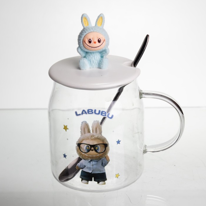 Новорічна велика скляна чашка "Лабубу" з кришкою та ложкою 600 мл, Святкова кружка чашка для дітей на подарунок Блакитний FM-56D (67026)