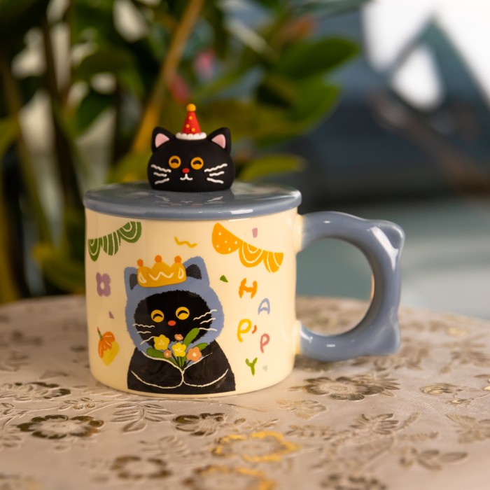 Кубок порцелянова з кришкою Kitten's Birthday 400 (мл) подарункова кружка прикольна чашка для дітей на подарунок Синій FM-24A (89690)