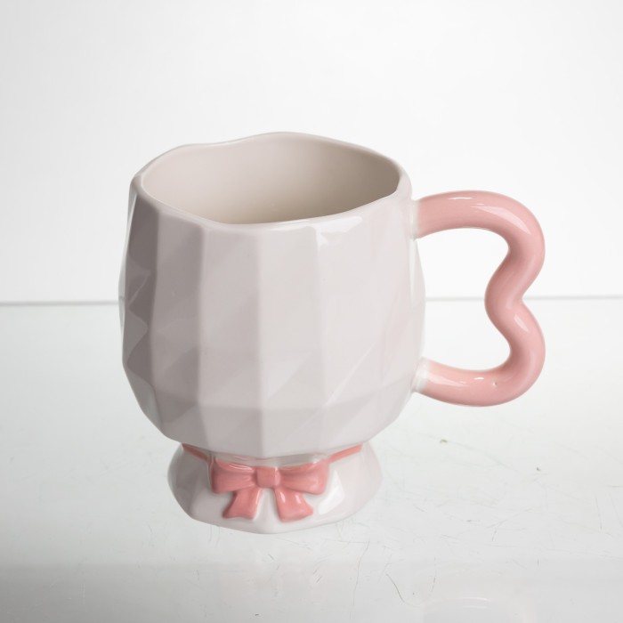Чашка порцелянова на ніжці 400 (мл) оригінальна кружка на подарунок чашка для чаю та кави Рожевий FM-39C (23296)