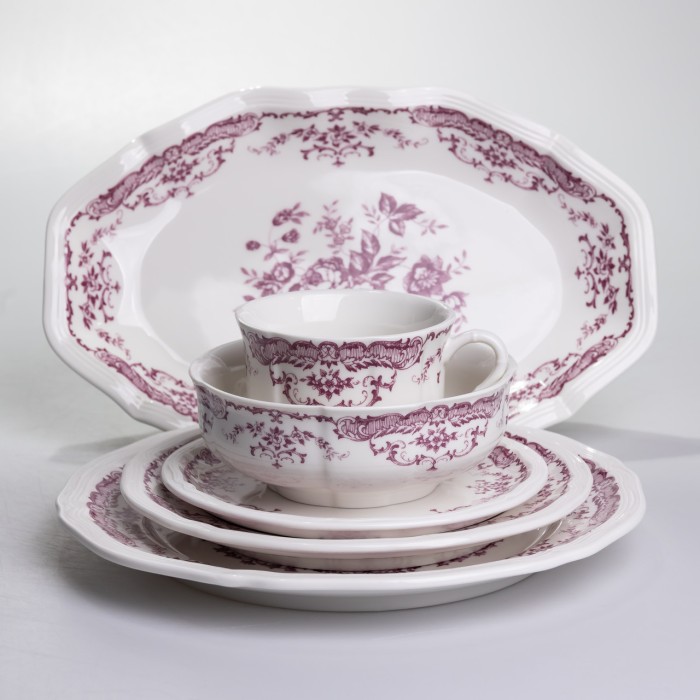 Столовий набір посуду тарілок і чашок 32 предмети на 6 персон «Бордовий Меандр» порцеляновий YY78-3A (10648)
