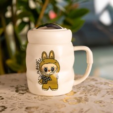 Чашка порцелянова з кришкою Labubu 400 (мл) Біла з коричневим FM-54B (22939)