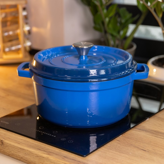 Каструля чавунна 4.5 л емальована з кришкою посуд для тушкування запікання томонія кухонна Синя HP-1-19-BLUE (68620)