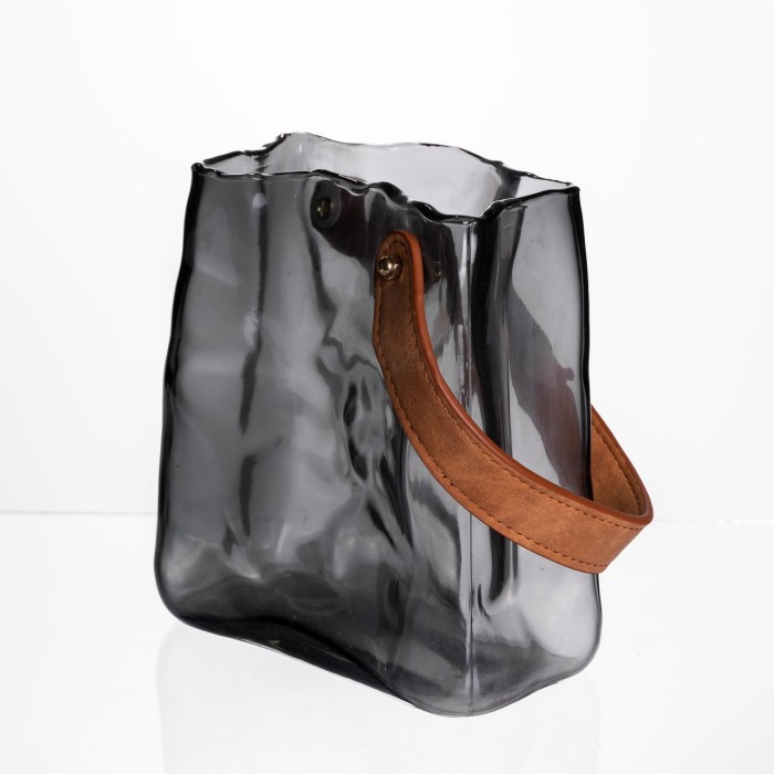 Скляна ваза сумочка з ручкою 13×7×16.5 (см) декоративна ваза для квітів 1 (л) Сірий HP-19-155-2 (16382)