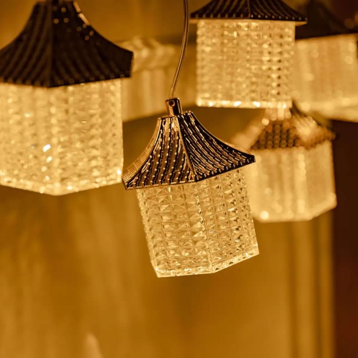 Гірлянда штора з фігурками Ліхтар 3 метри 6 ламп тепле жовте світло 6L3MLIG (34780)